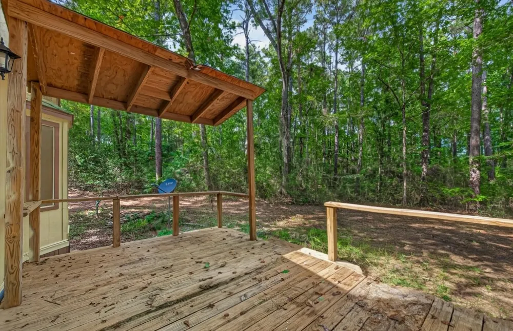 13870 Coaltown Road Willis, TX 77378