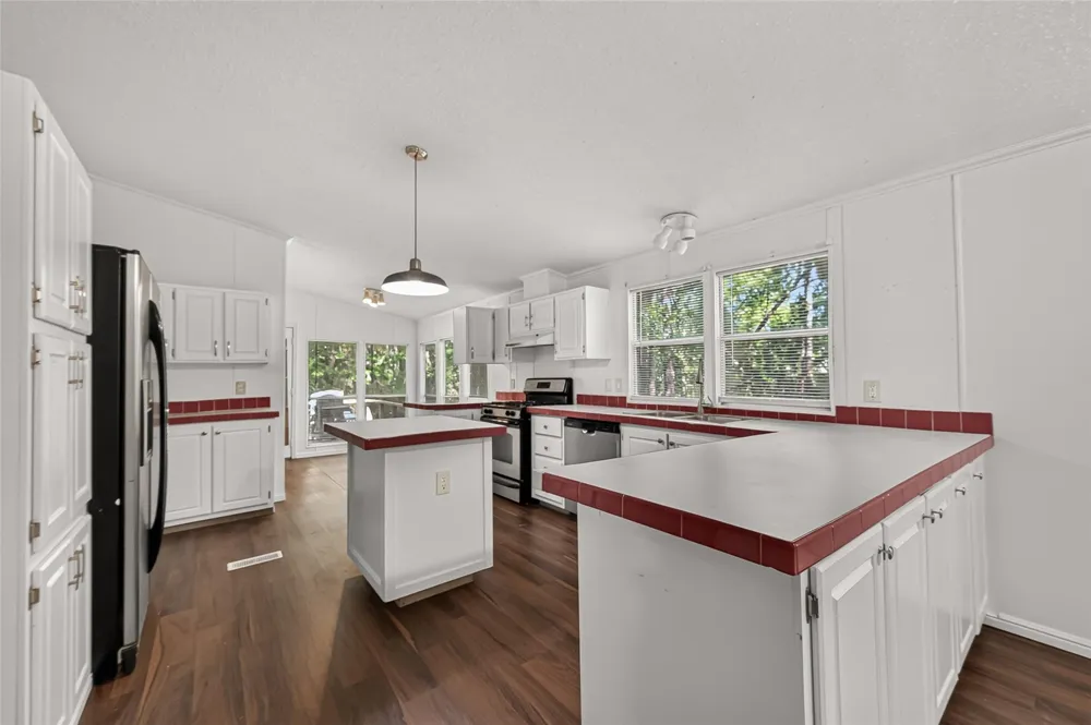 13870 Coaltown Road Willis, TX 77378