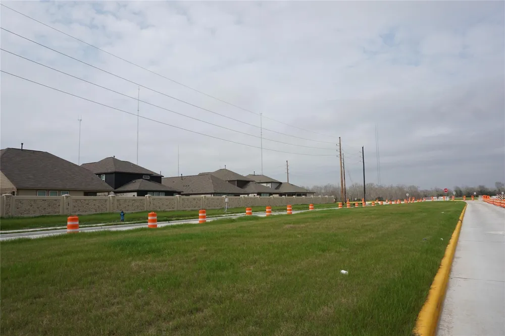 Sugarland Road Fresno, TX 77545