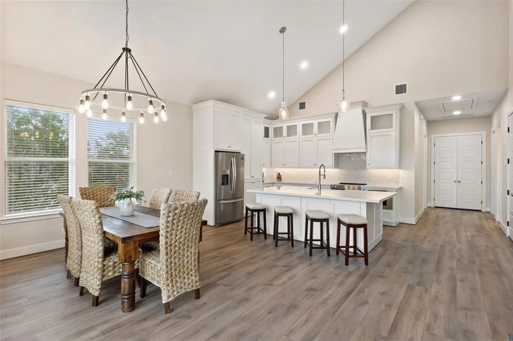 3160 Lakeview Drive Canyon Lake, TX 78133