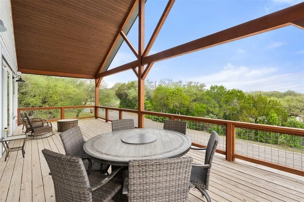 3160 Lakeview Drive Canyon Lake, TX 78133