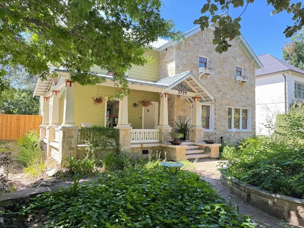 2709 Albans Road West University Place, TX 77005