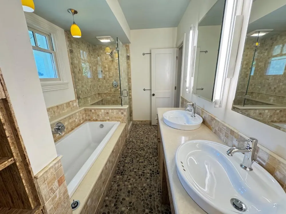 2709 Albans Road West University Place, TX 77005