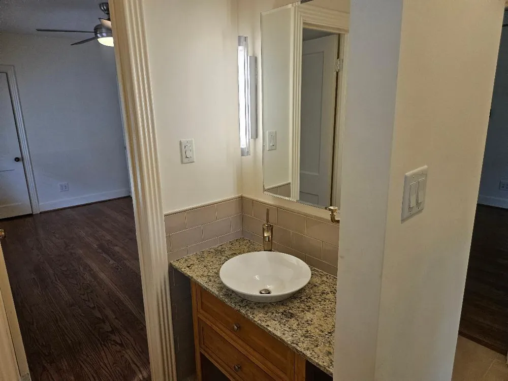2709 Albans Road West University Place, TX 77005