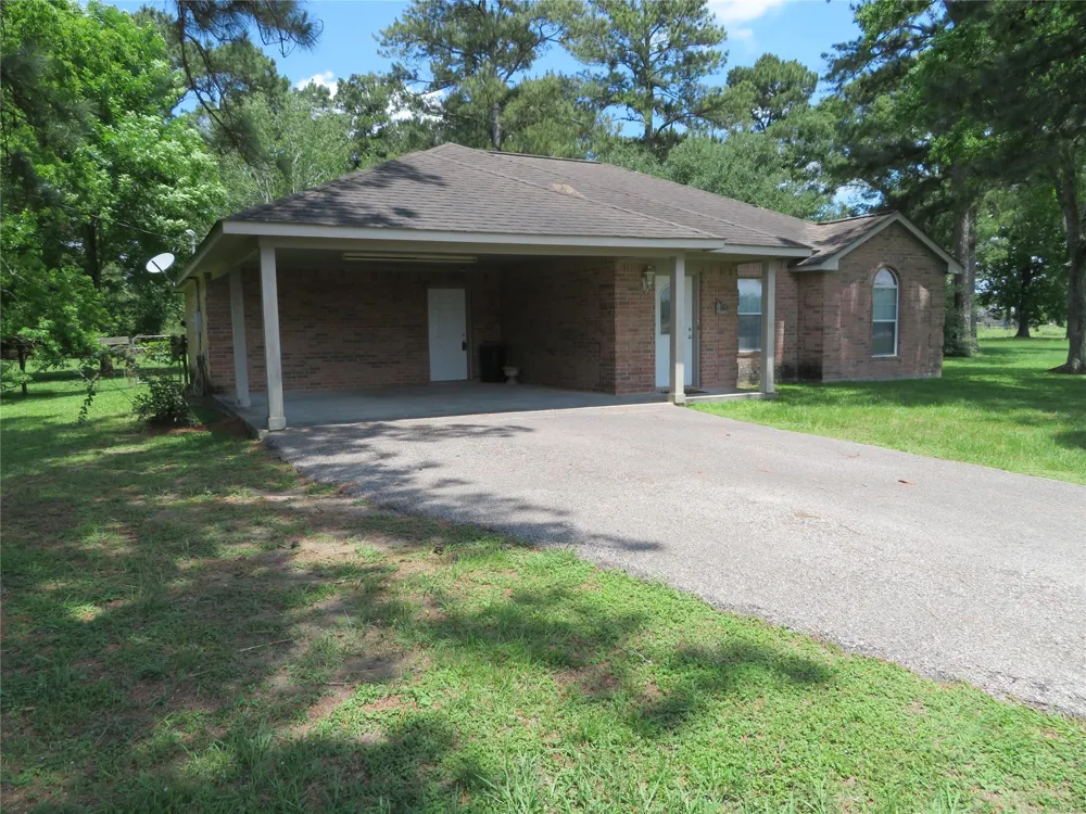 15682 Highway 105 Cleveland, TX 77327