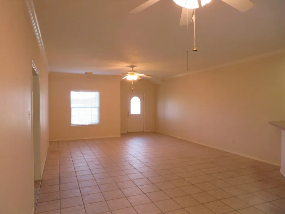 15682 Highway 105 Cleveland, TX 77327