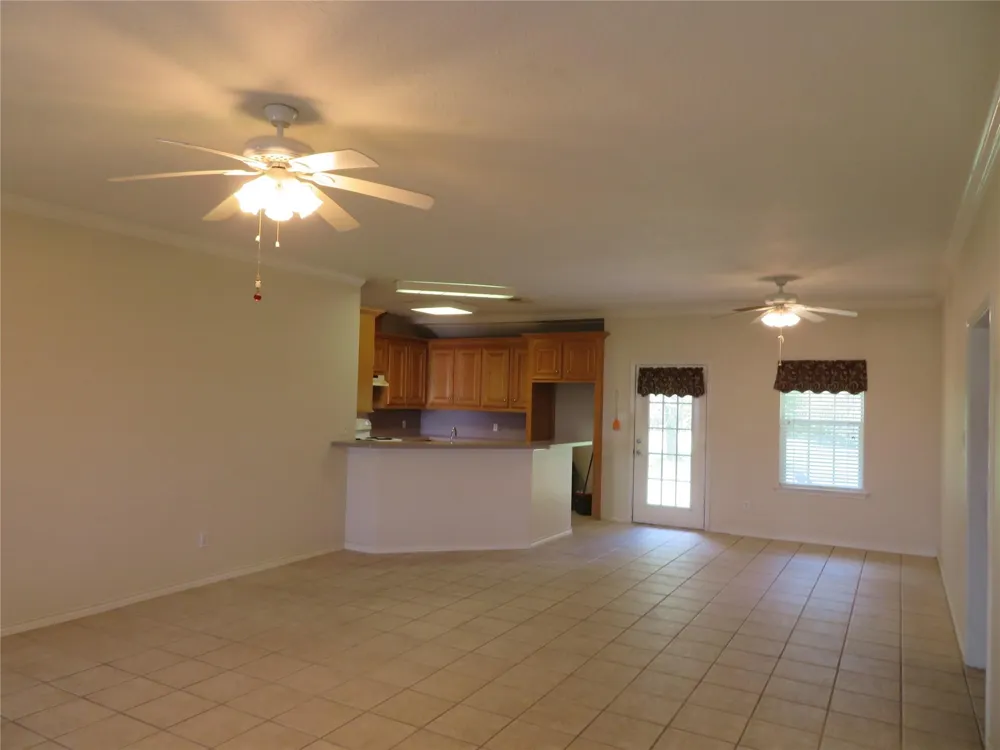 15682 Highway 105 Cleveland, TX 77327