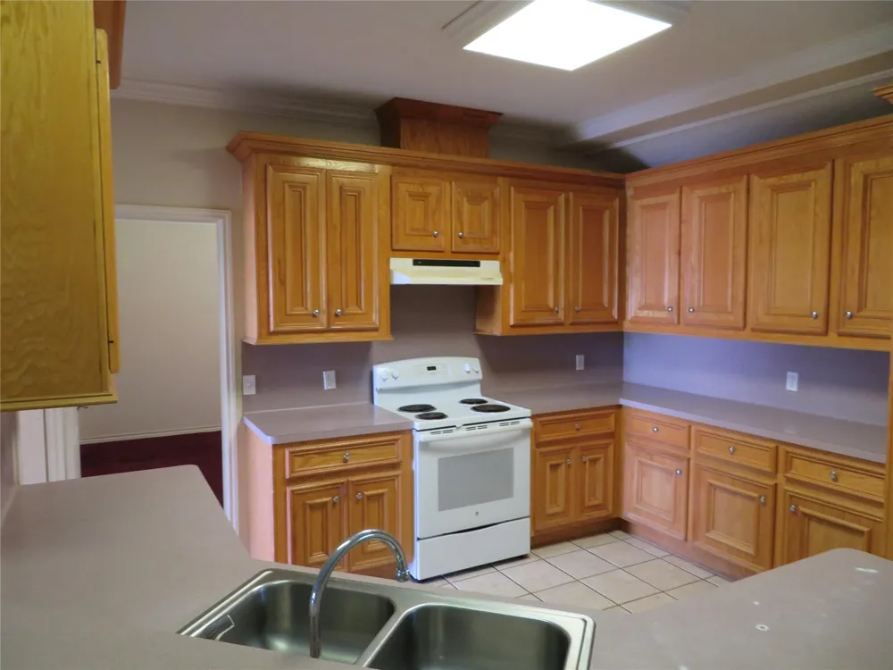 15682 Highway 105 Cleveland, TX 77327