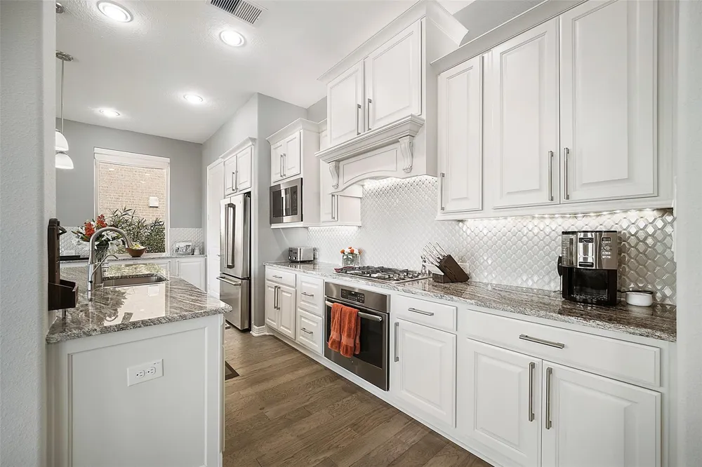 4303 Cottonwood Creek Lane Manvel, TX 77578