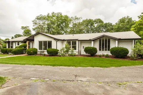 205 Bluegrass Dr