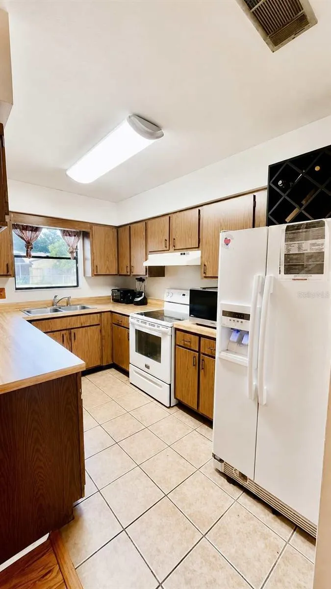 6018 NW 26TH TERRACE Gainesville, FL 32653