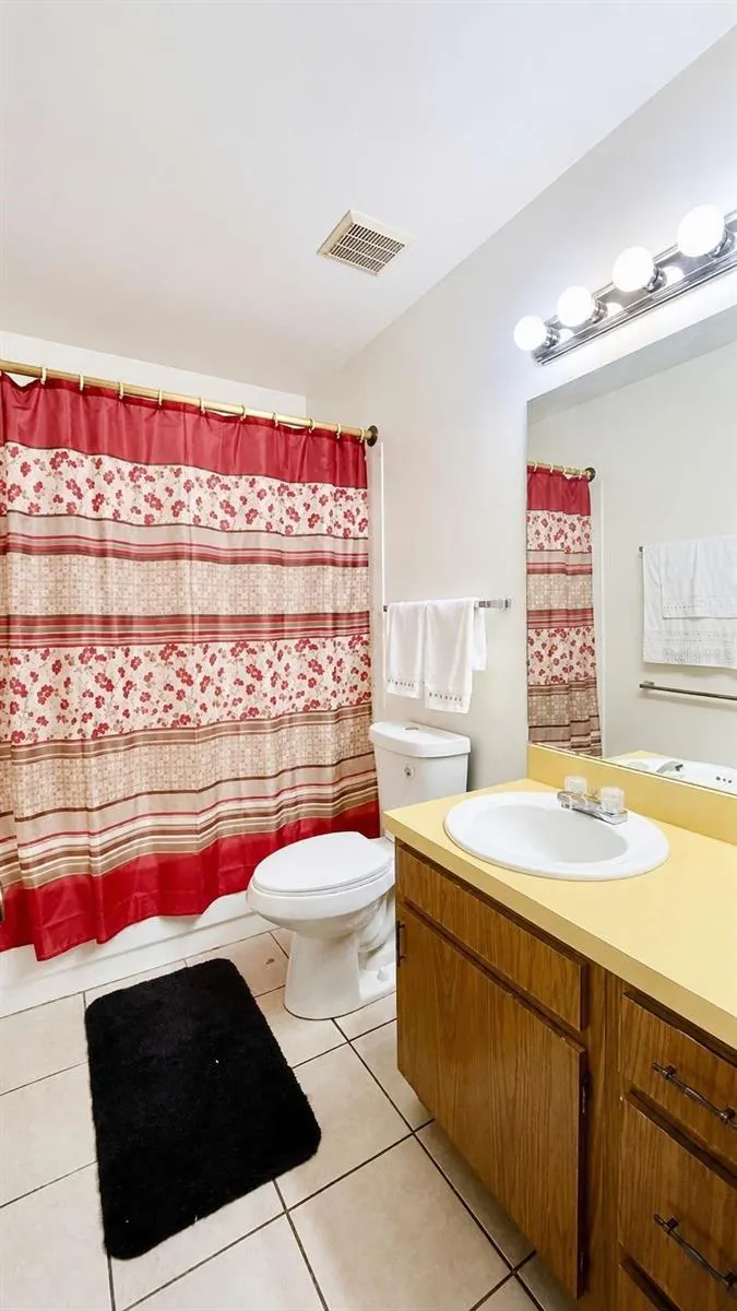 6018 NW 26TH TERRACE Gainesville, FL 32653