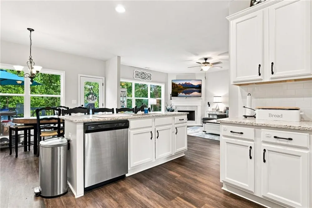 196 Whelchel Valley Drive Dawsonville, GA 30534