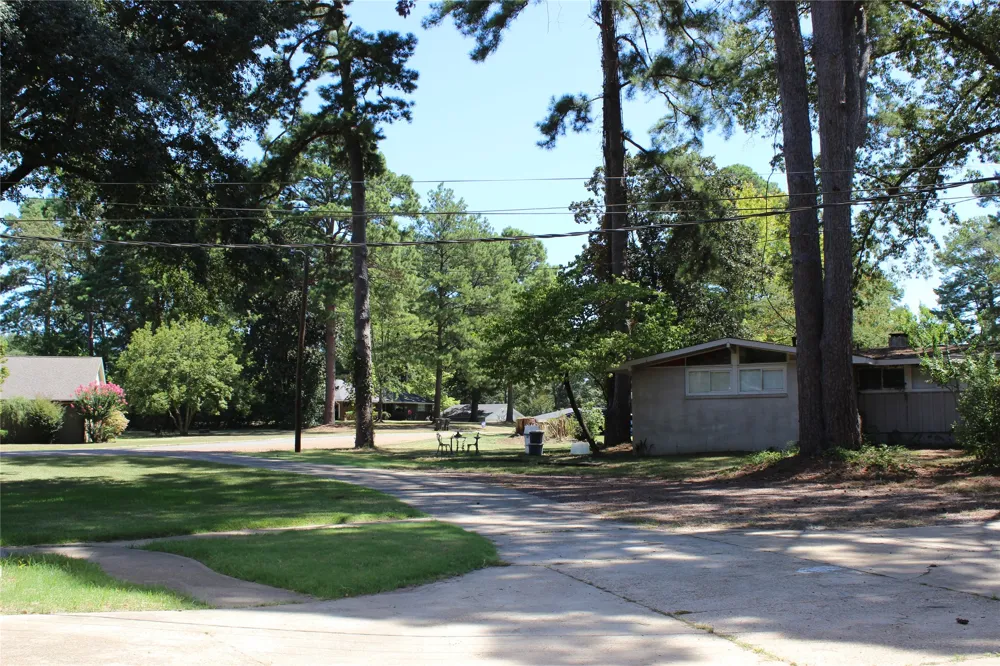 707 Browning Drive Springhill, LA 71075