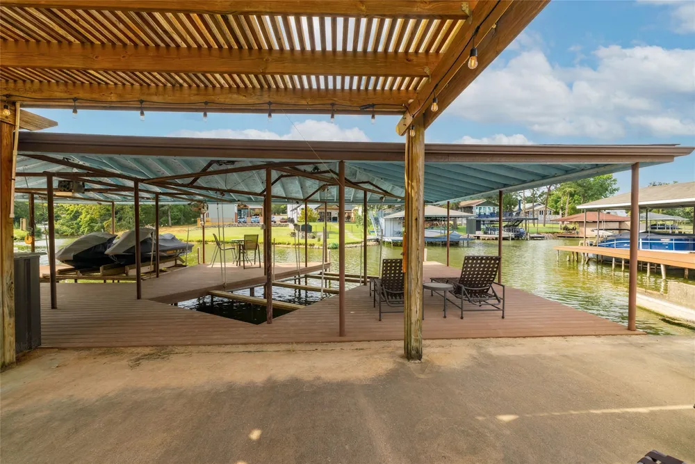 114 Seminole Drive Gainesville, TX 76240