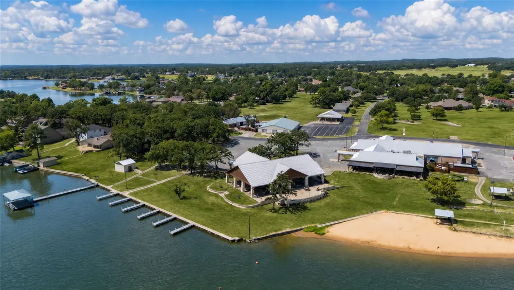 114 Seminole Drive Gainesville, TX 76240