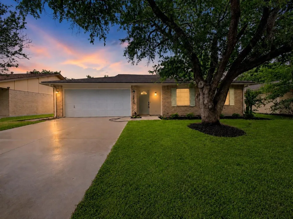2230 Fall Meadow Dr Missouri City, TX 77489