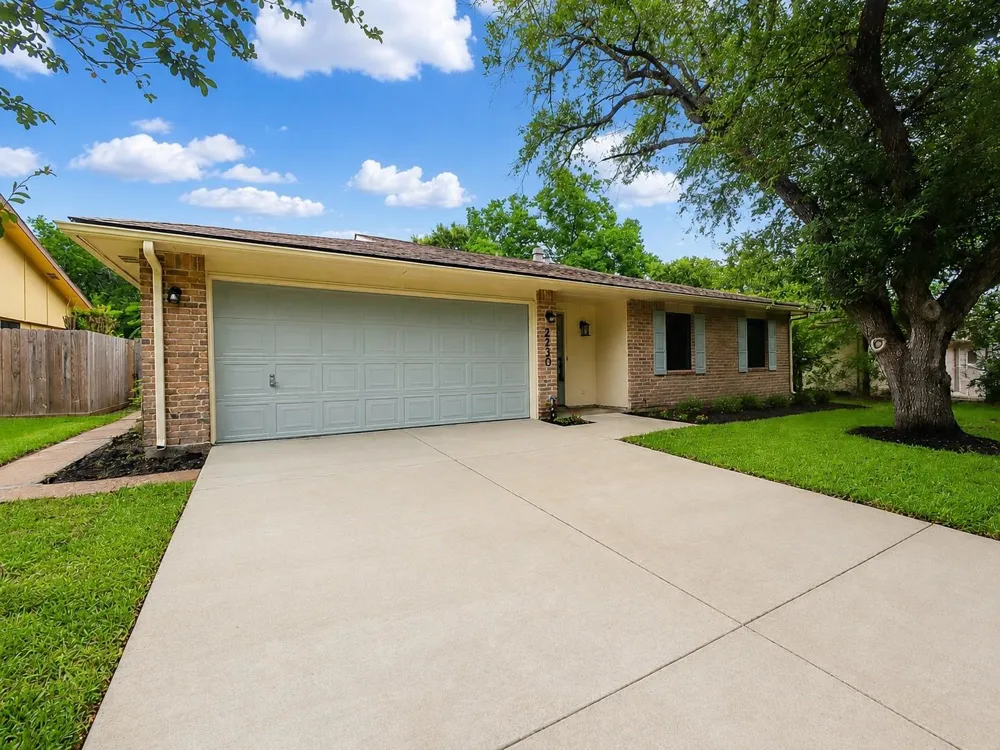 2230 Fall Meadow Dr Missouri City, TX 77489