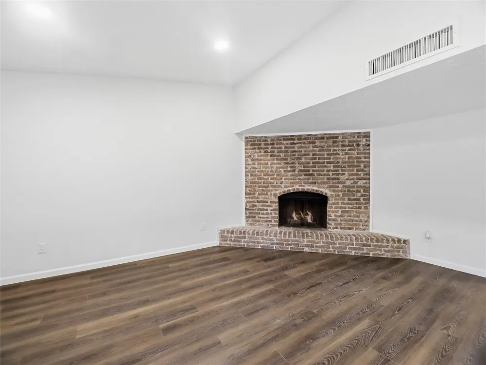2230 Fall Meadow Dr Missouri City, TX 77489