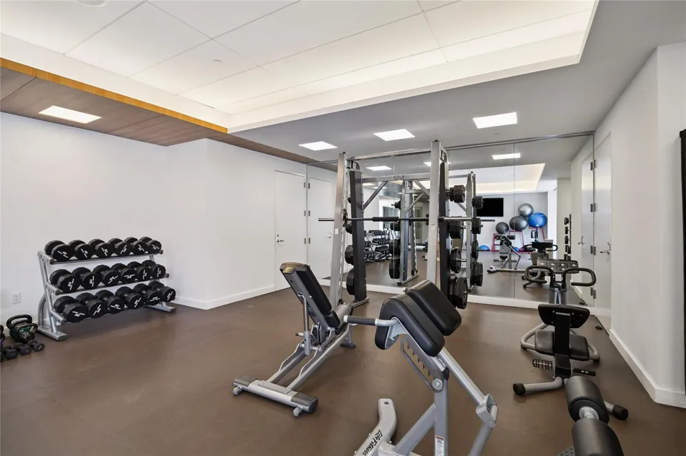 1111 Caroline Street #2908 Houston, TX 77010