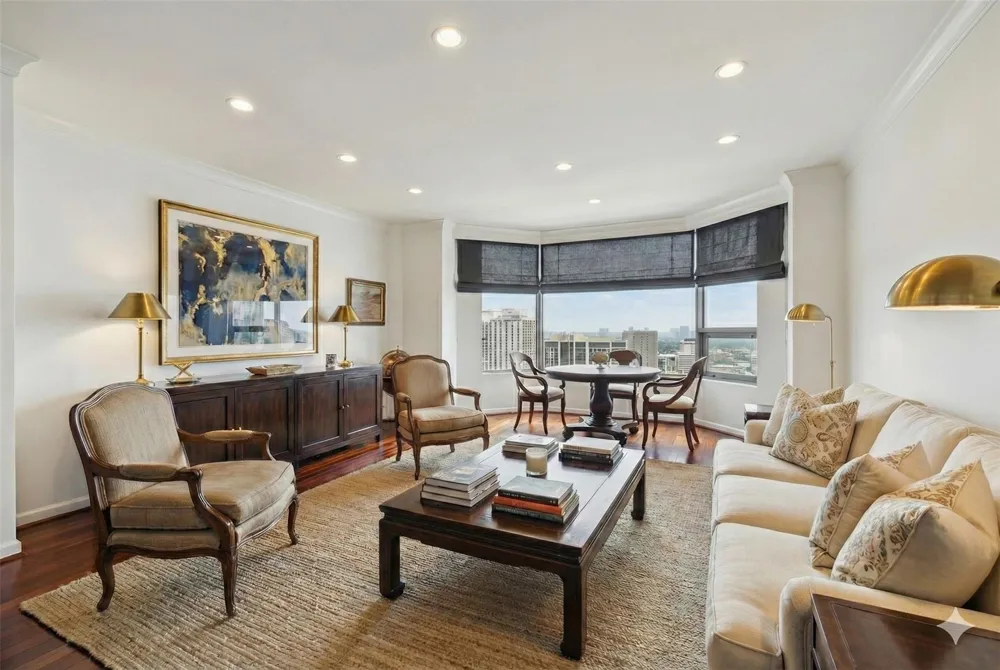 1111 Caroline Street #2908 Houston, TX 77010