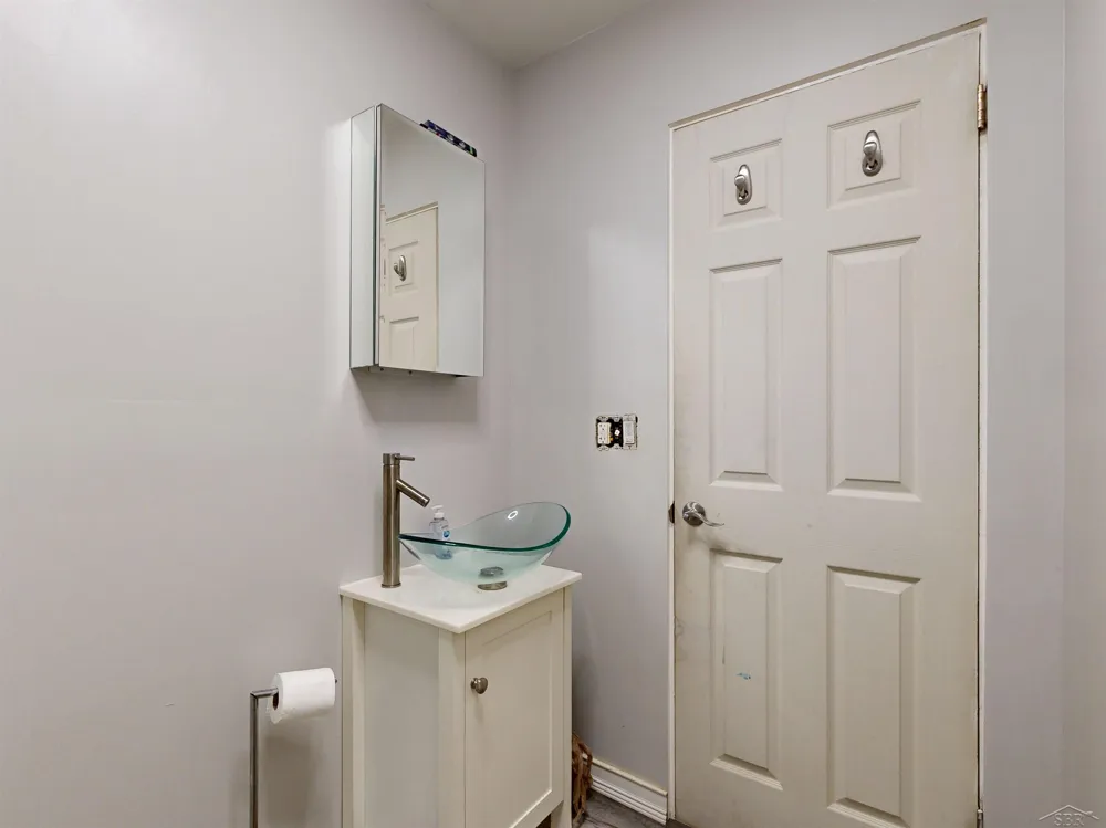3048 Dixie Court Bridgeport Charter Township, MI 48601