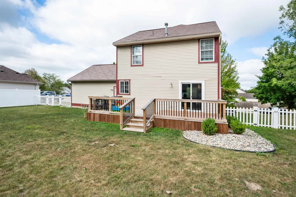 4403 Great Oaks Drive Burton City, MI 48439