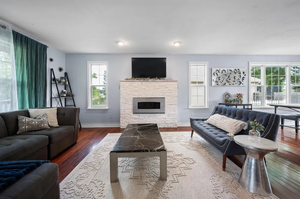 4403 Great Oaks Drive Burton City, MI 48439