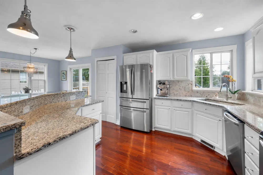 4403 Great Oaks Drive Burton City, MI 48439