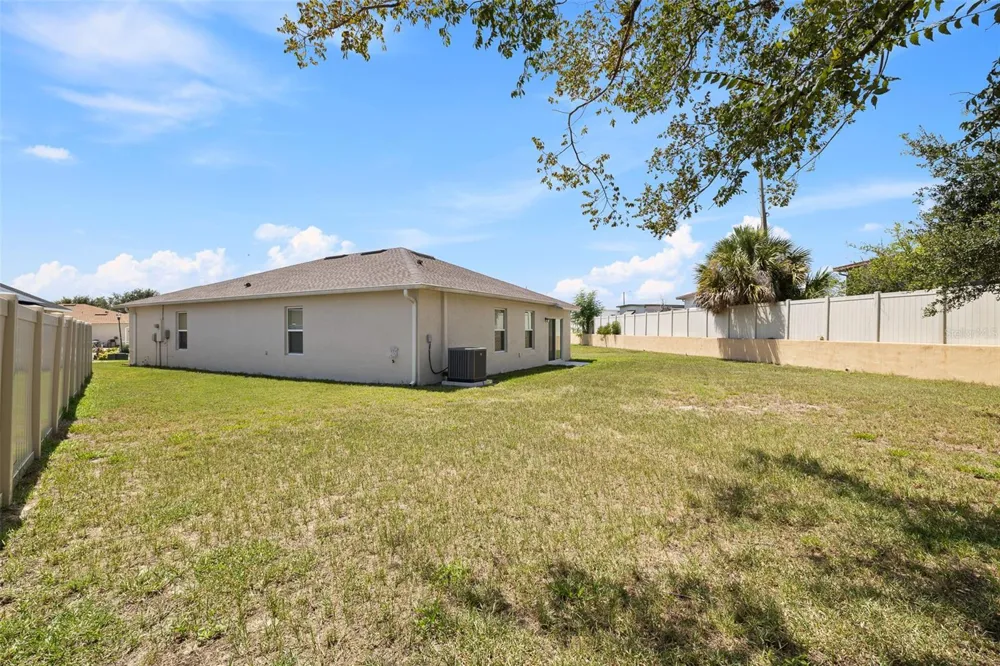 3695 JULIUS ESTATES BOULEVARD Winter Haven, FL 33881