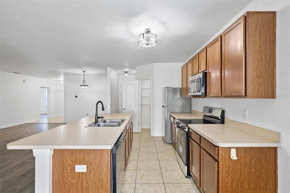 3695 JULIUS ESTATES BOULEVARD Winter Haven, FL 33881