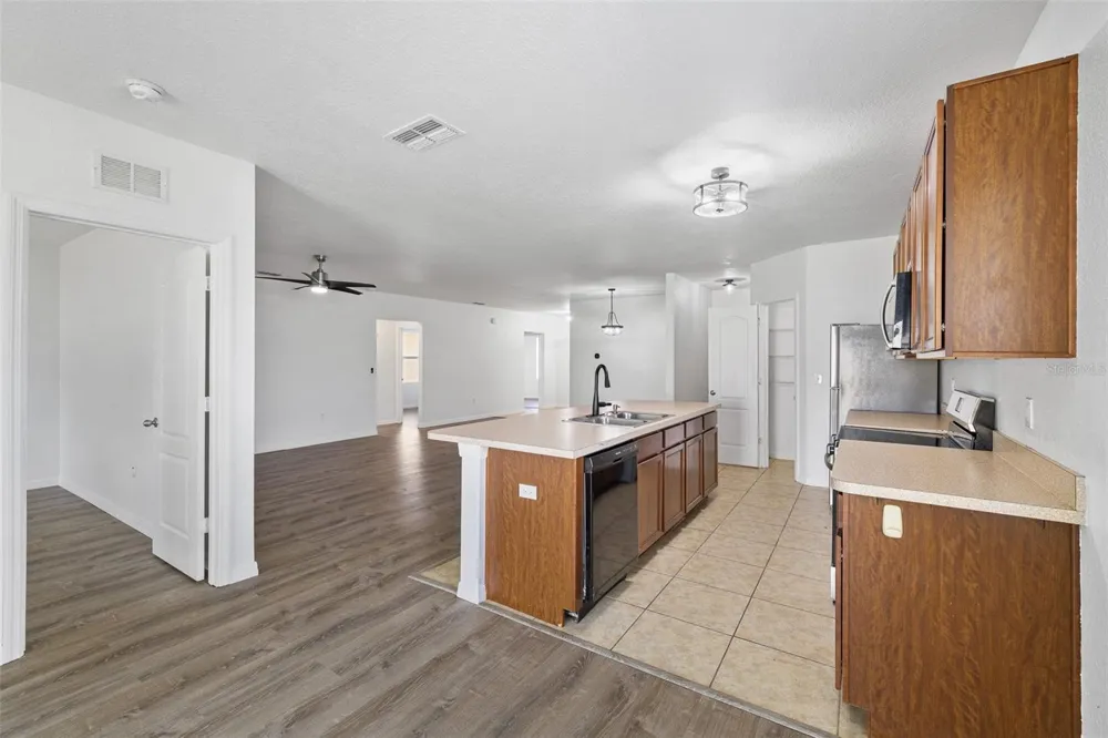 3695 JULIUS ESTATES BOULEVARD Winter Haven, FL 33881