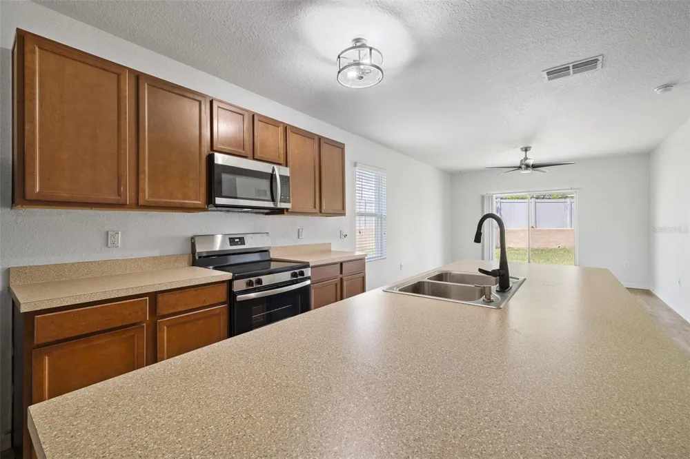 3695 JULIUS ESTATES BOULEVARD Winter Haven, FL 33881