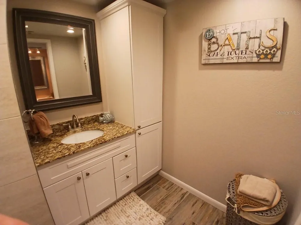 10350 IMPERIAL POINT DRIVE W #8 Largo, FL 33774