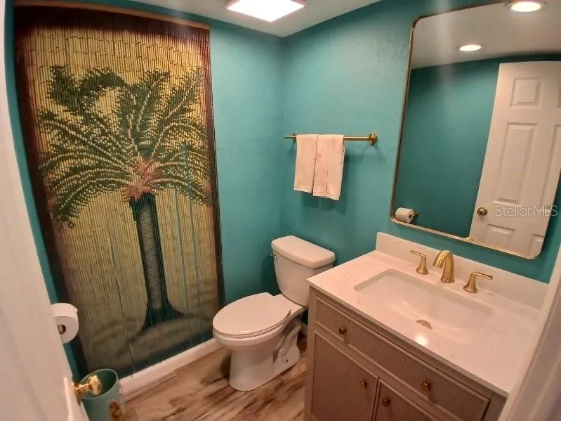 10350 IMPERIAL POINT DRIVE W #8 Largo, FL 33774