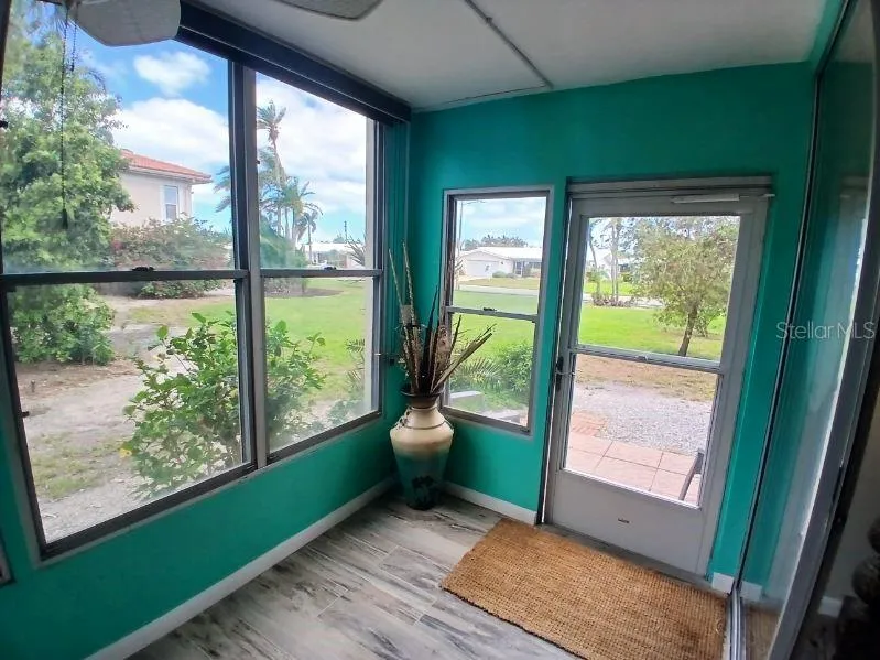 10350 IMPERIAL POINT DRIVE W #8 Largo, FL 33774