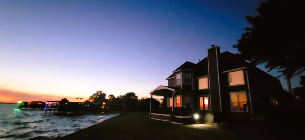 236 Vivian Road Onalaska, TX 77360