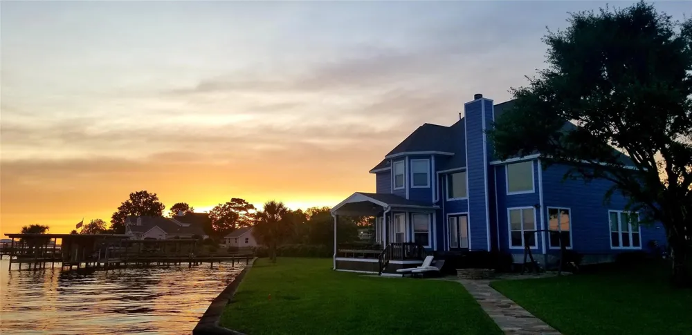 236 Vivian Road Onalaska, TX 77360