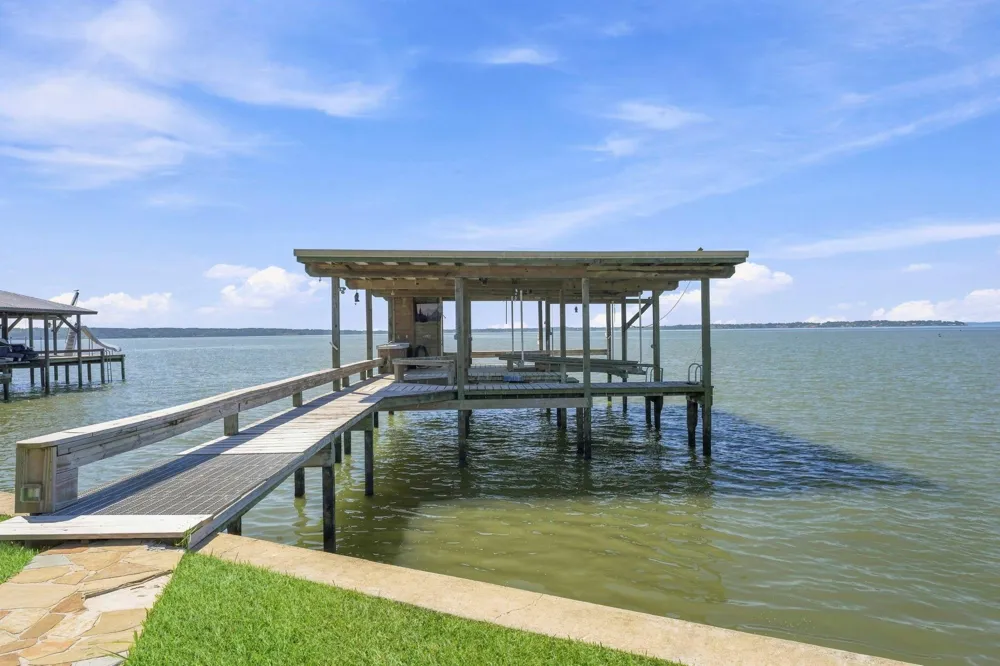236 Vivian Road Onalaska, TX 77360