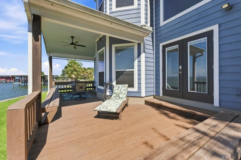 236 Vivian Road Onalaska, TX 77360