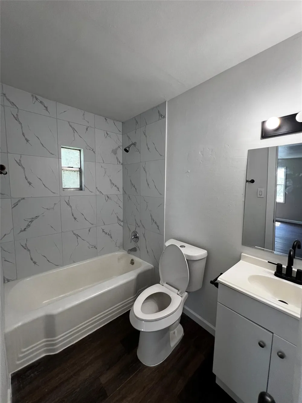 1805 E North Street Victoria, TX 77901