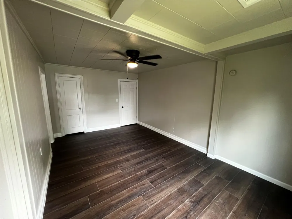 1805 E North Street Victoria, TX 77901