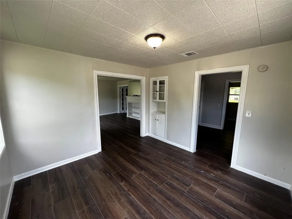 1805 E North Street Victoria, TX 77901