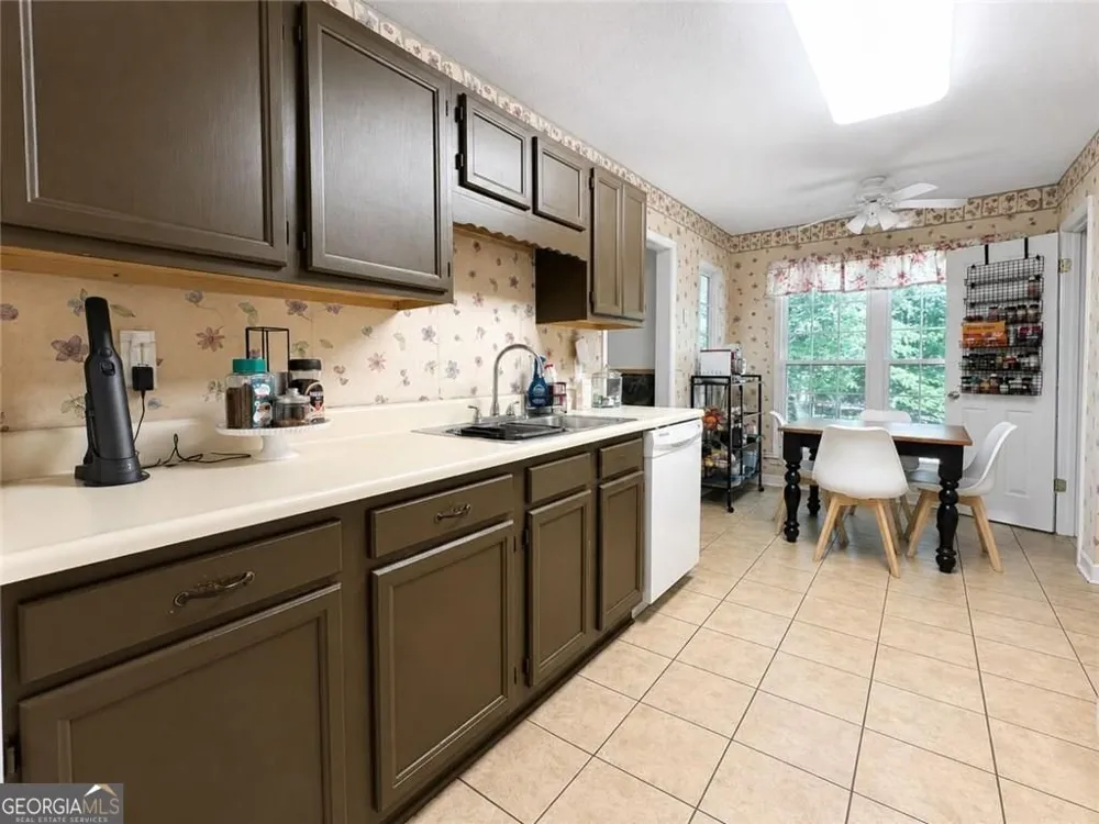 2978 Trotters View WAY Snellville, GA 30039