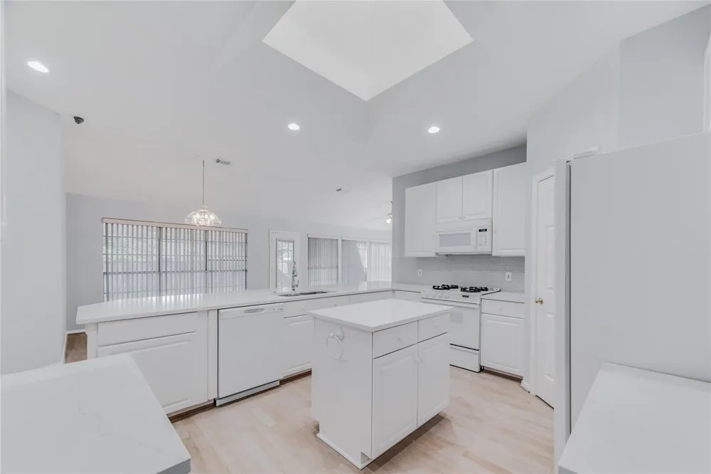 2311 Piney Woods Drive Pearland, TX 77581