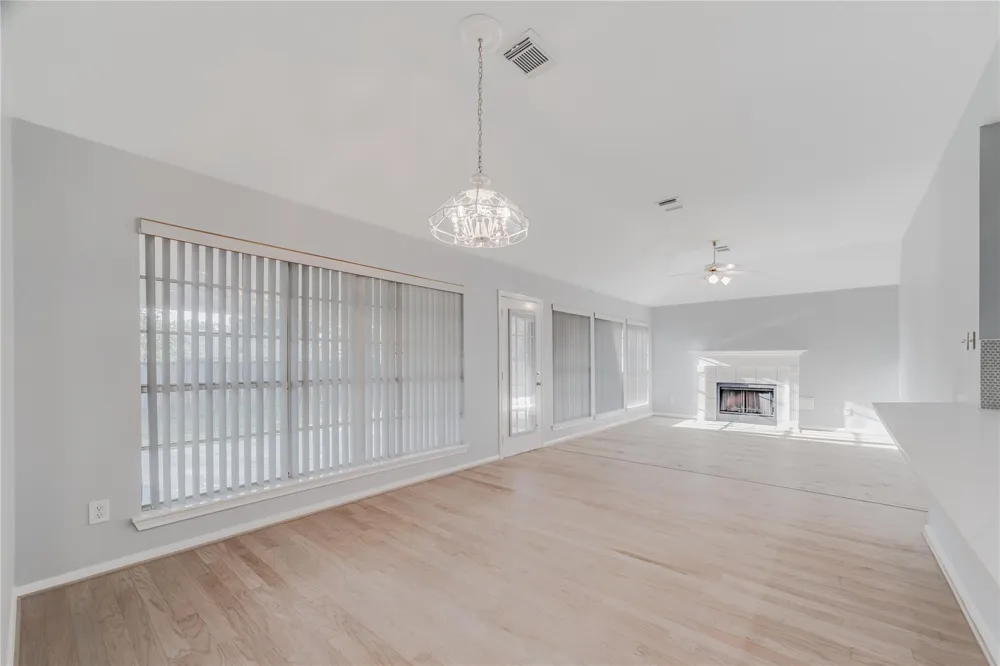 2311 Piney Woods Drive Pearland, TX 77581