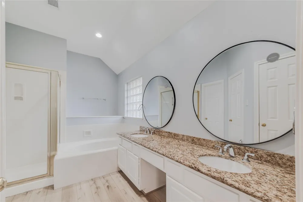 2311 Piney Woods Drive Pearland, TX 77581