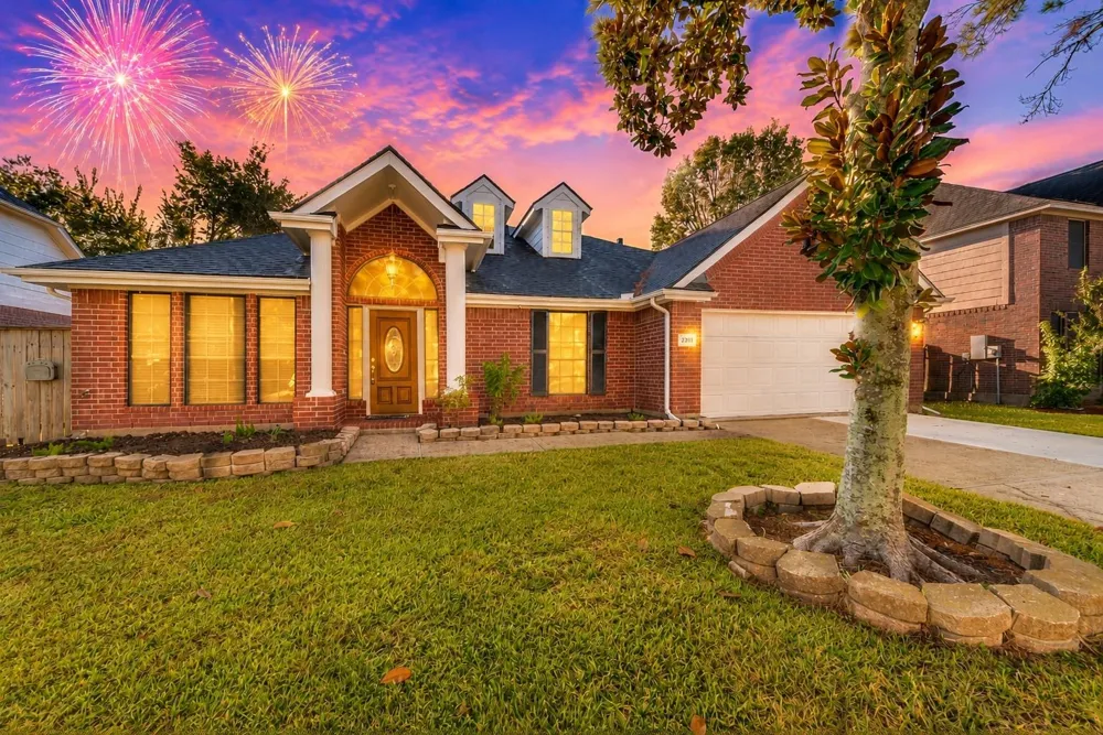 2311 Piney Woods Drive Pearland, TX 77581