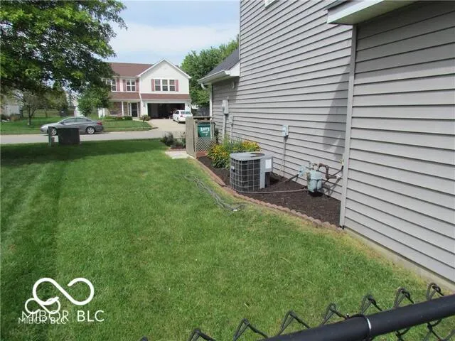 10559 Ross Crossing Fishers, IN 46038