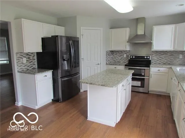 10559 Ross Crossing Fishers, IN 46038
